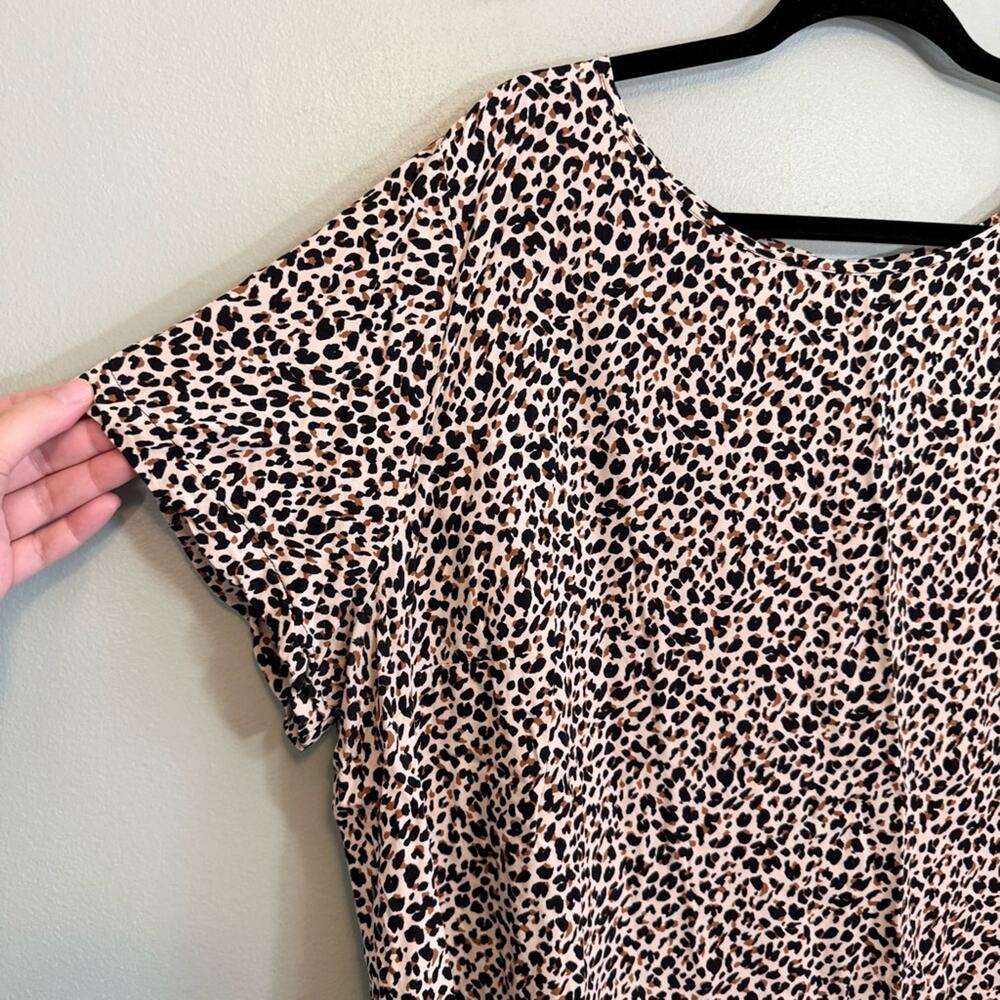 Ava & Viv Blouse Womens 2X Cream Black Leopard Print Round Neck Short Sleeve Top - Picture 2 of 10